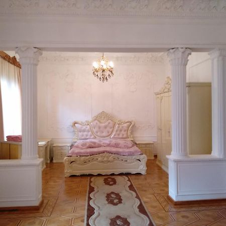 Hotel Royal Кутаиси Екстериор снимка