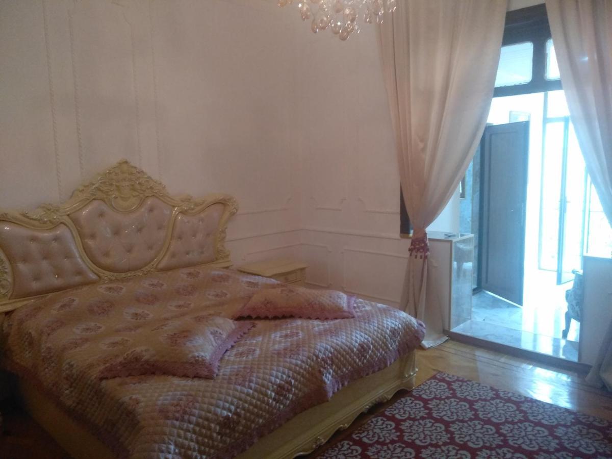 Hotel Royal Кутаиси Екстериор снимка