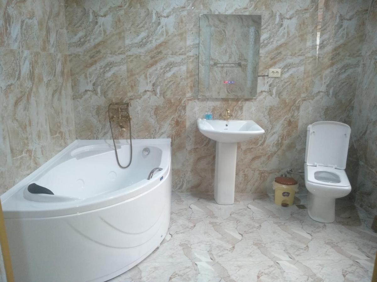 Hotel Royal Кутаиси Екстериор снимка