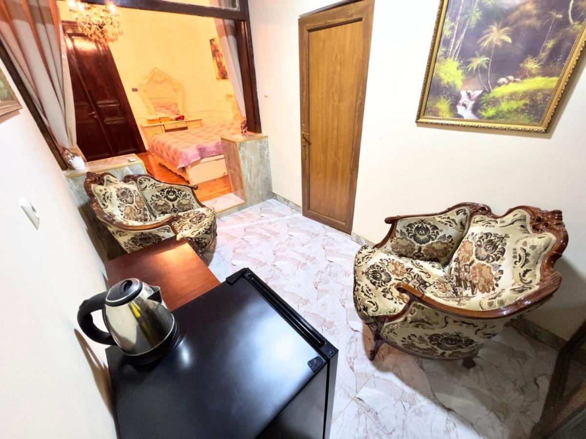 Hotel Royal Кутаиси Екстериор снимка