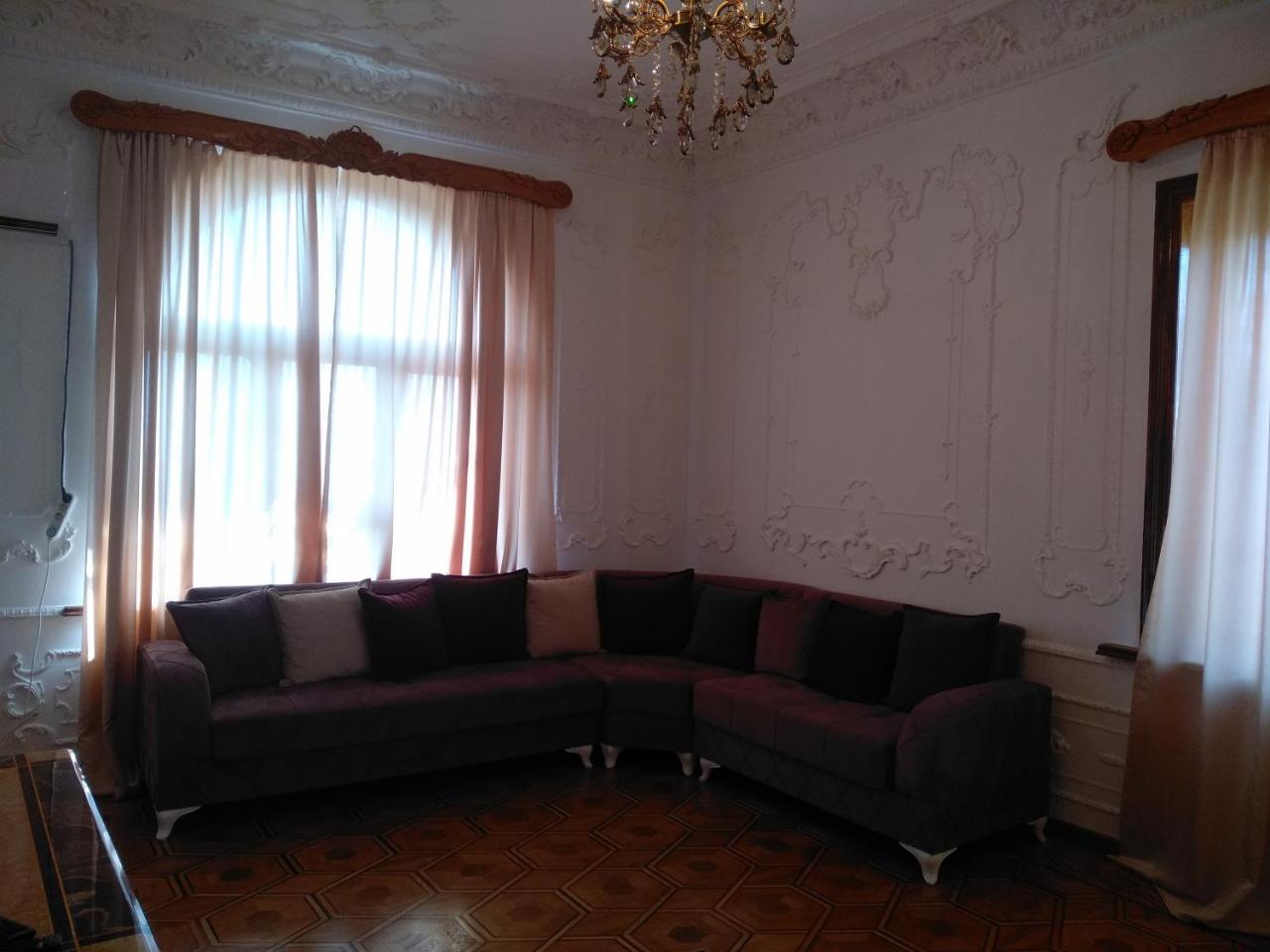 Hotel Royal Кутаиси Екстериор снимка