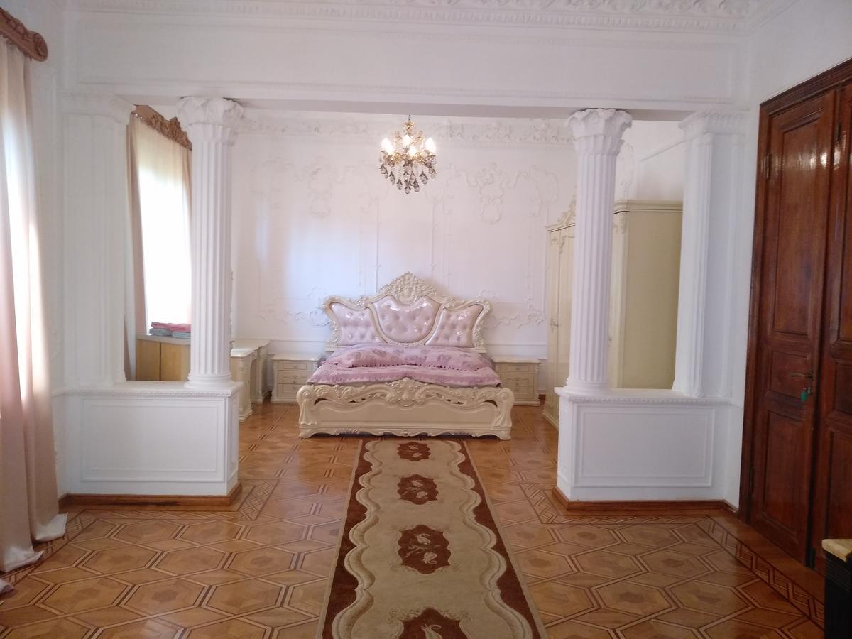 Hotel Royal Кутаиси Екстериор снимка