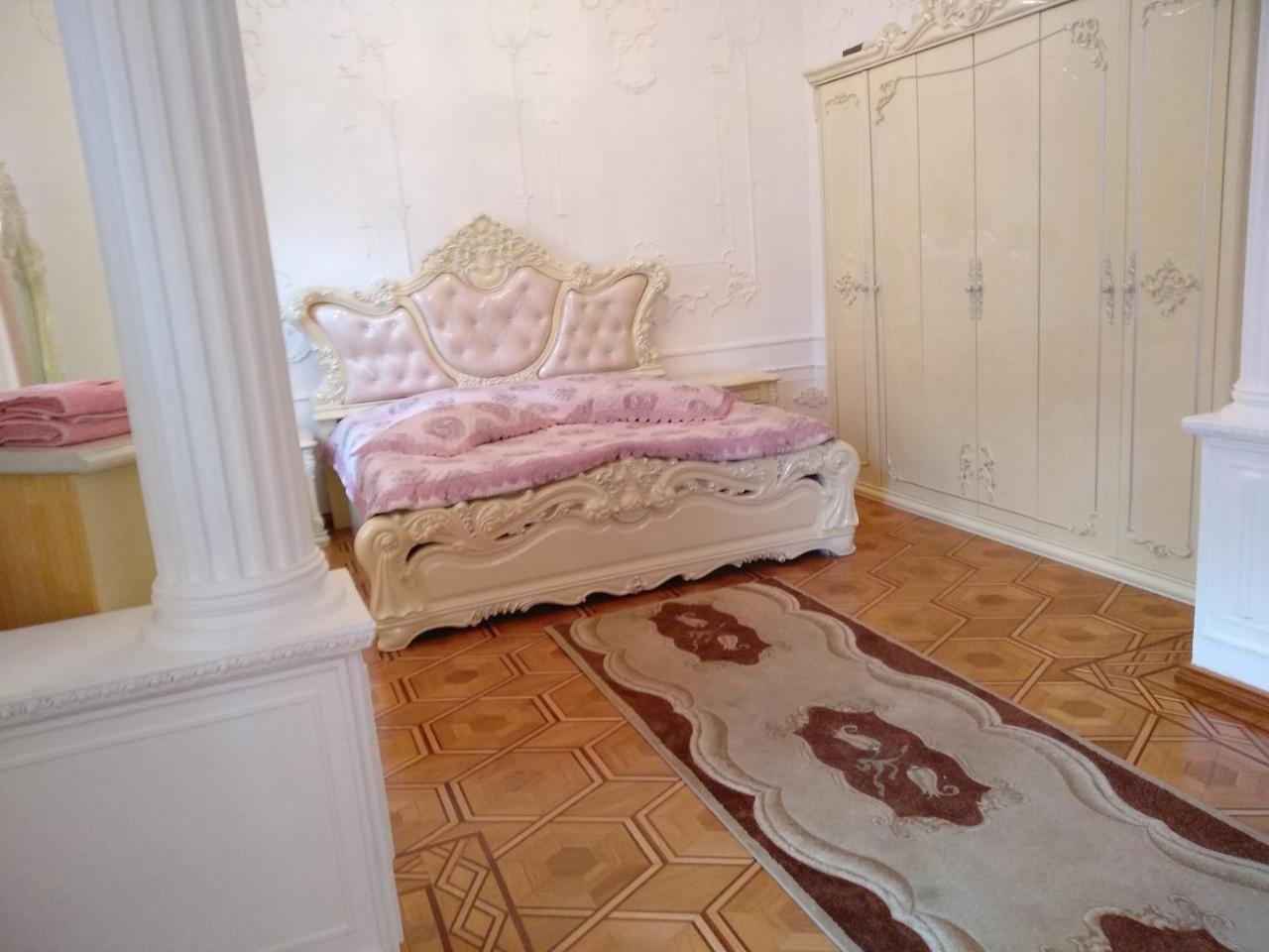 Hotel Royal Кутаиси Екстериор снимка